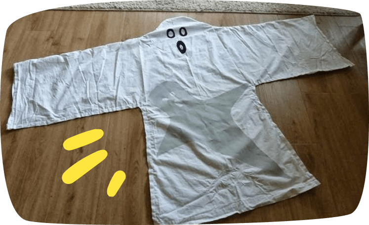 Halloween-kostumer-boern-diy spøgelseskostume 