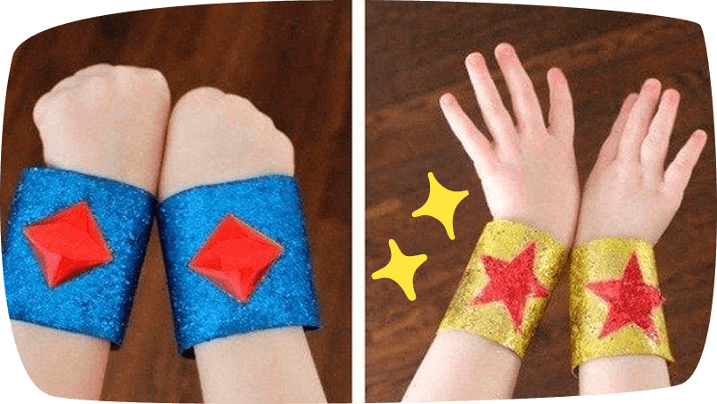 Armbånd lavet af papruller
